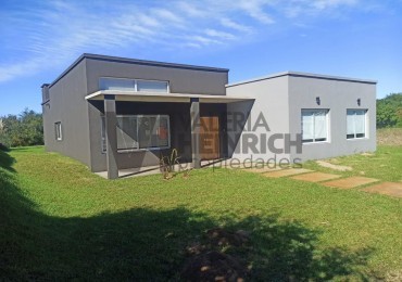Venta casa en Costa Esmeralda Deportiva 4dorm