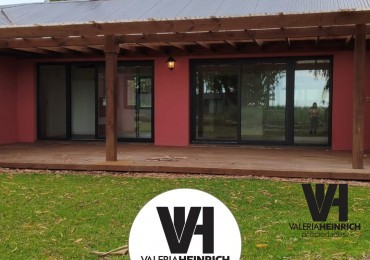 Casa en venta estilo campo costa esmeralda deportiva