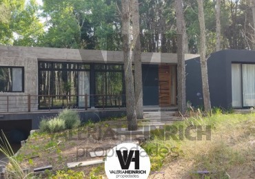 ALQUILER CASA VILLAROBLES COSTA ESMERALDA PINAMAR
