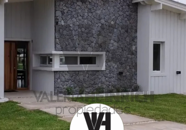 Venta Costa Esmeralda Ecuestre 4 dorm pileta 