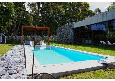 Venta casa Costa Esmeralda 4dorm. 