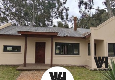 Casa en venta estilo campo costa esmeralda deportiva