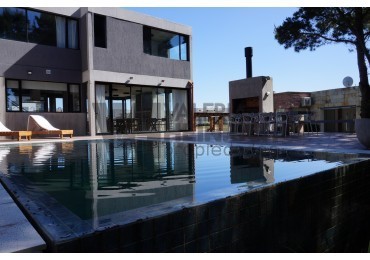 Casa venta Costa Esmeralda piscina